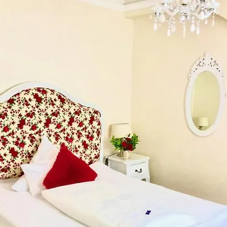 Boutiquehotel Rosenhof 3* بادنويلر
